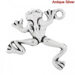 small frog charm