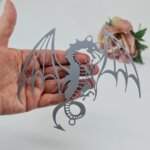 Large hanging frame dragon design 16cm